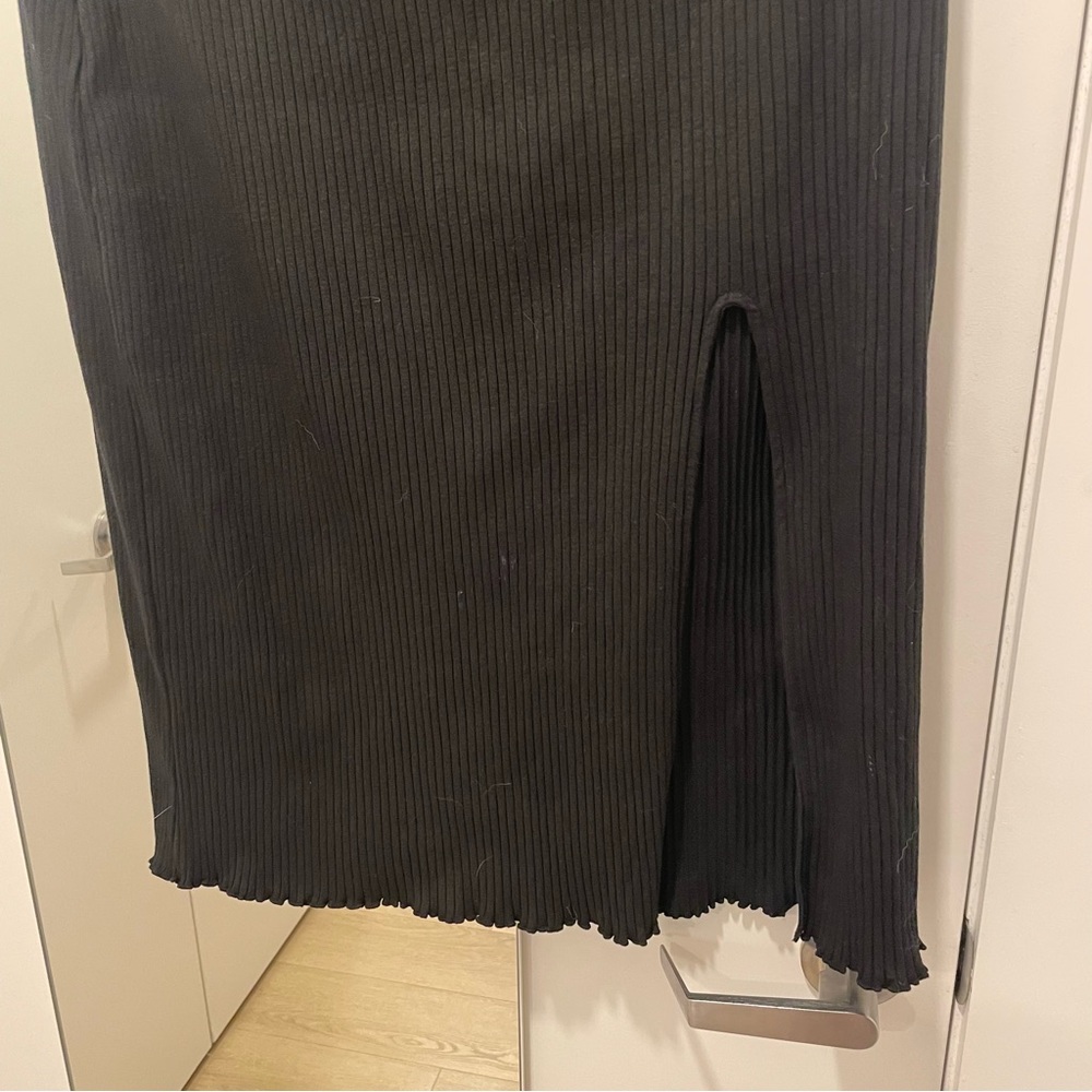 &otherStories Ribbed skirt - Picture 2 of 4